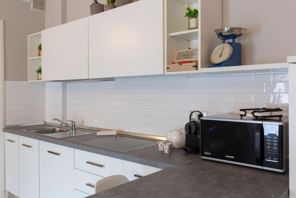 My Charming Apartments Ai Navigli-Vigevano Suite Milano Exterior foto